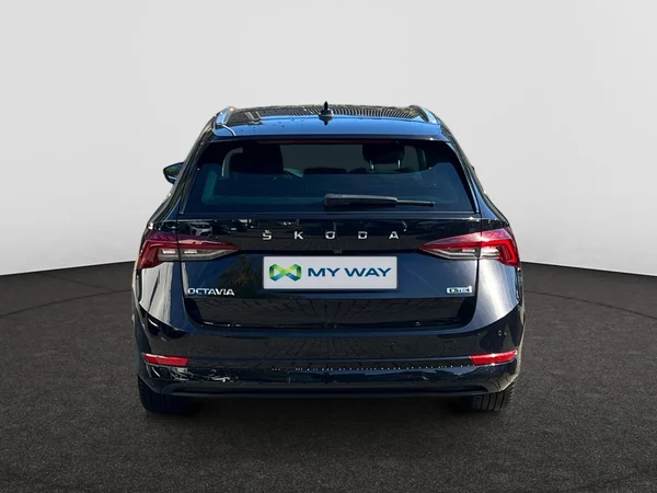 SKODA Octavia Combi (2024) — foto 19 van 24