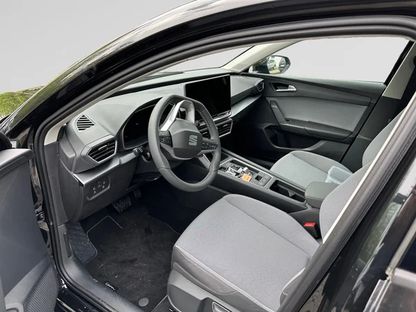 SEAT Leon (2025) — foto 9 van 24