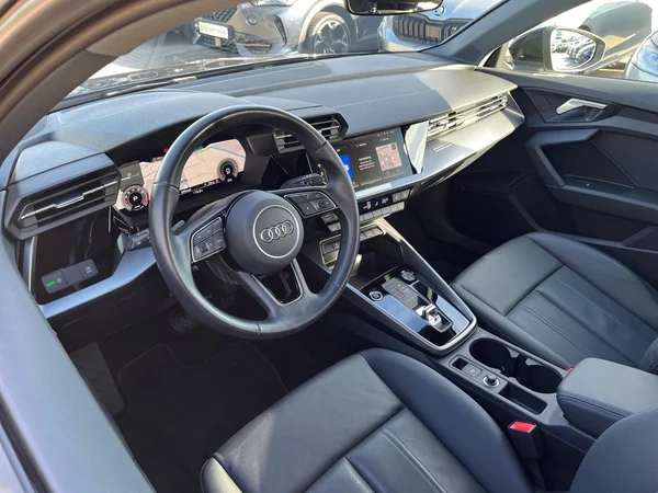 AUDI A3 Sportback (2024) — foto 20 van 21
