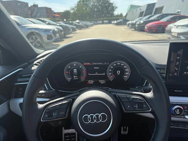 AUDI A4 Avant Dsl (2024) — foto 23 van 23