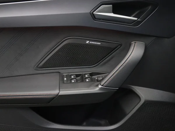 CUPRA Leon (2025) — foto 4 van 19