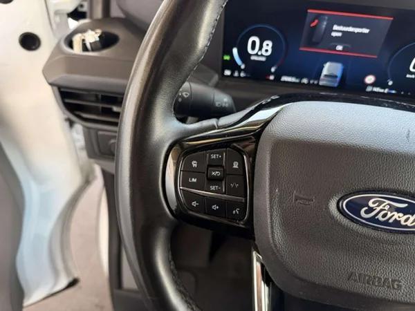 Ford Transit Custom (2025) — foto 9 van 20