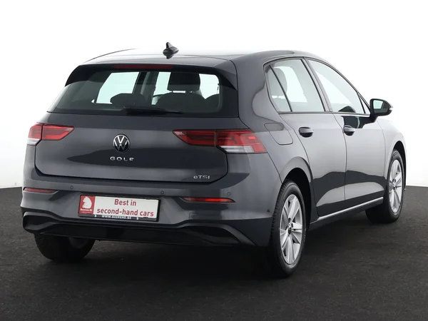VOLKSWAGEN Golf (2024) — foto 22 van 28