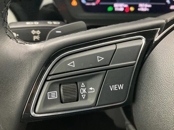 AUDI A3 Sedan (2021) — foto 2 van 27