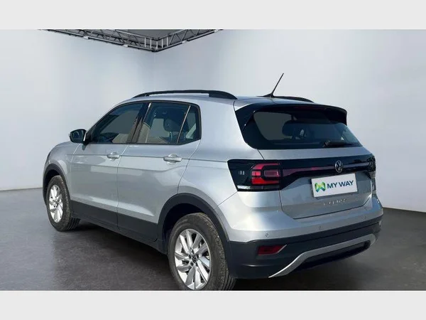 Volkswagen T-Cross (2023) — foto 20 van 23