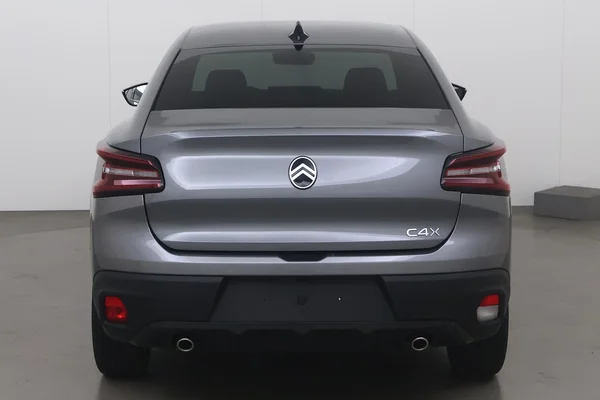 Citroen C4 X (2025) — foto 17 van 22