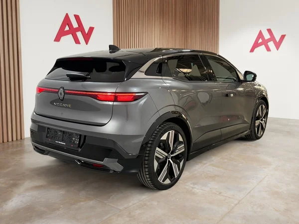 Renault Megane-E-Tech (2022) — foto 25 van 29