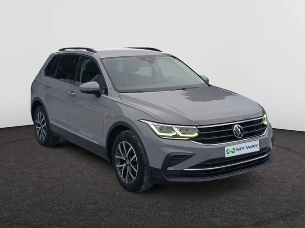VOLKSWAGEN Tiguan Dsl (2020) — foto 11 van 19