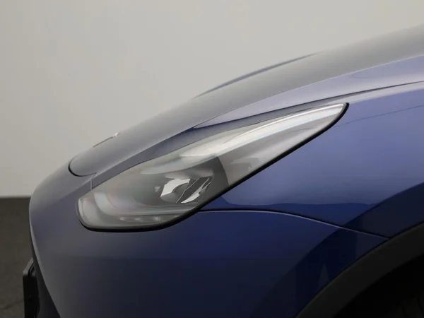 Tesla Model Y (2023) — foto 6 van 43