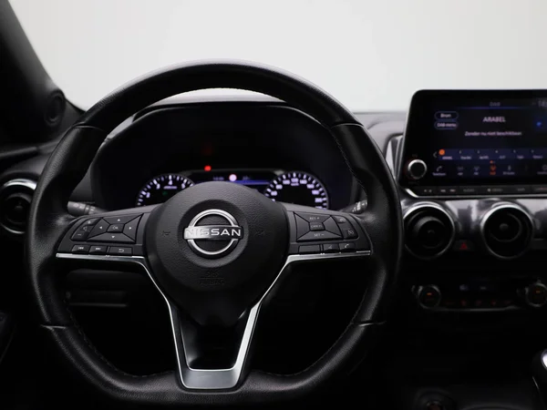 Nissan Juke (2023) — foto 42 van 42