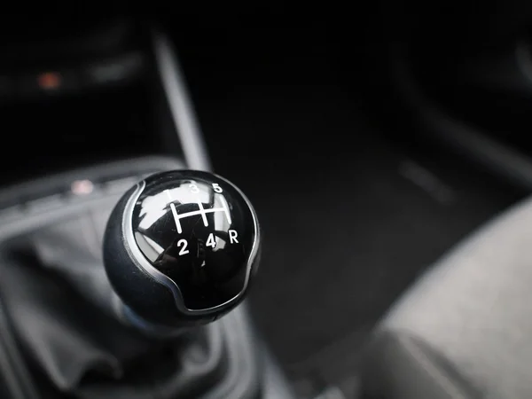 Kia Stonic (2023) — foto 19 van 38