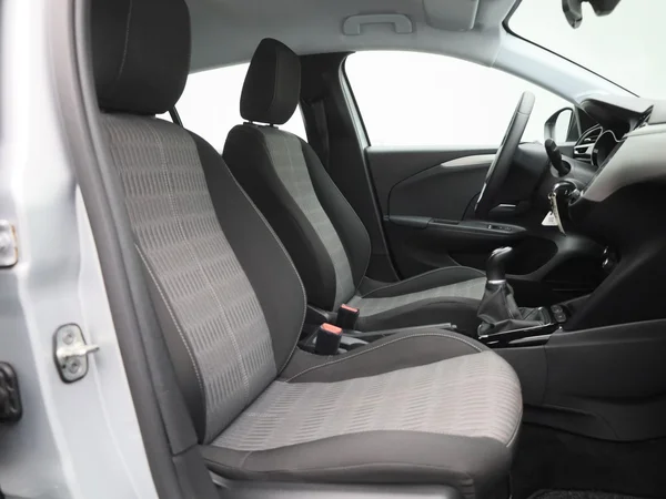 Opel Corsa (2023) — foto 26 van 38