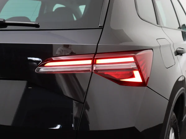 SKODA Karoq (2024) — foto 7 van 18