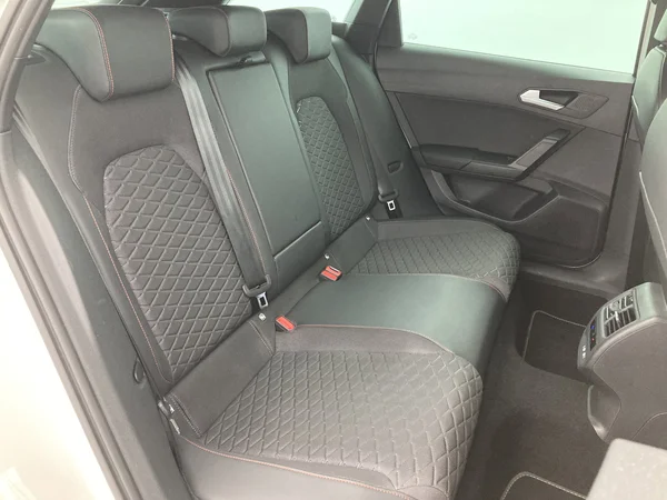 SEAT Leon ST (2024) — foto 28 van 36