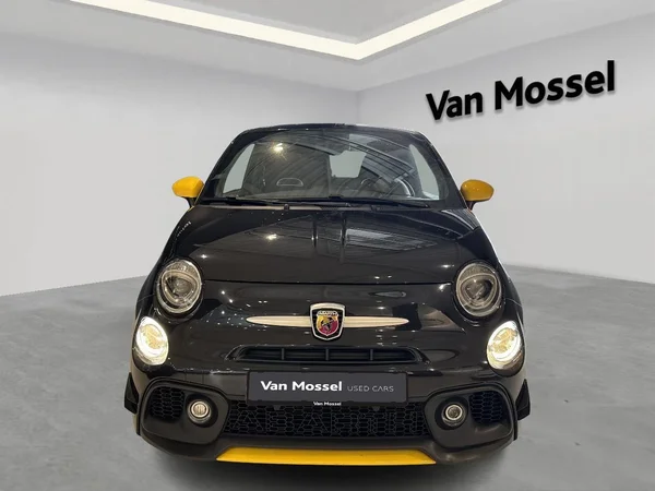 Abarth 500 (2018) — foto 13 van 16