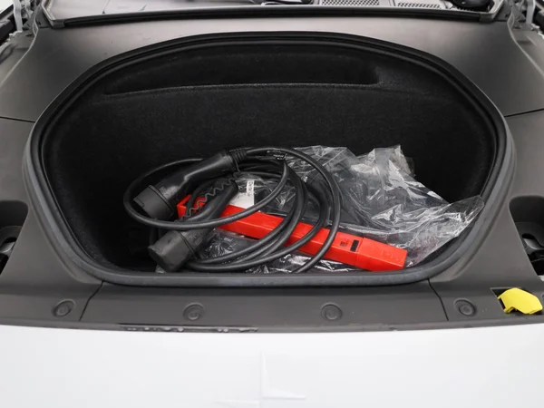 Polestar 2 (2022) — foto 31 van 49