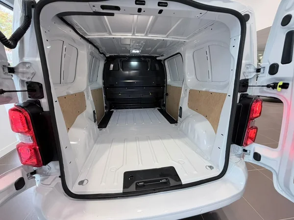 Peugeot Expert (2026) — foto 17 van 17