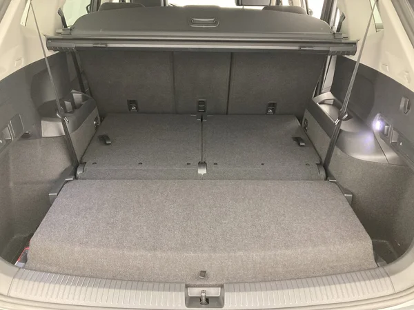 VOLKSWAGEN Tiguan Allspace (2023) — foto 9 van 36