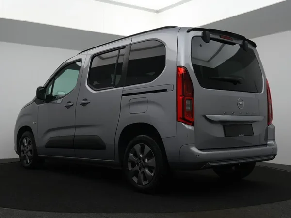 Opel Combo Life (2025) — foto 13 van 28
