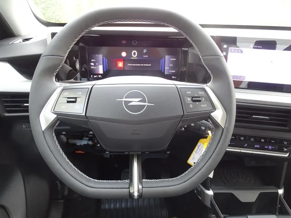 Opel Frontera (2025) — foto 5 van 28