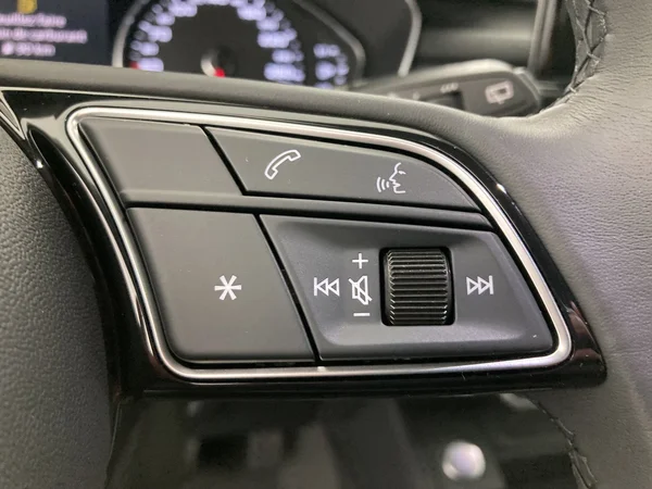 AUDI A4 Avant (2024) — foto 11 van 36