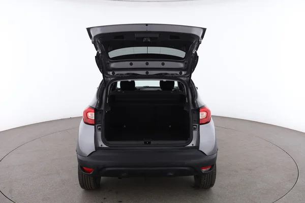 Renault Captur (2015) — foto 7 van 16