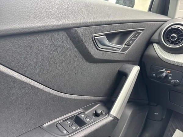 AUDI Q2 Dsl (2021) — foto 2 van 18