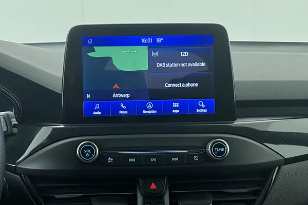 Ford Focus (2021) — foto 3 van 16