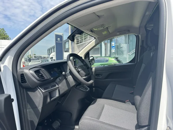 Peugeot Expert (2025) — foto 10 van 13