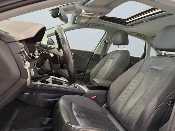 AUDI A4 (2022) — foto 5 van 28