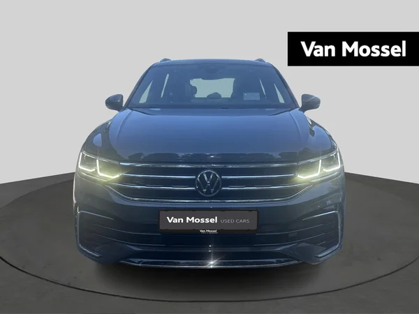 Volkswagen Tiguan (2021) — foto 9 van 16