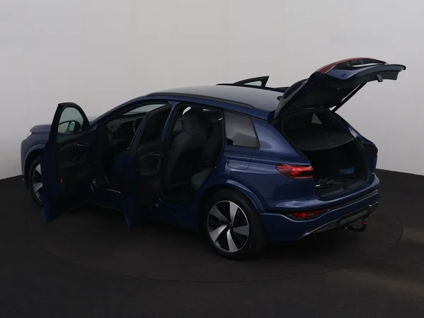 AUDI Q6 E-Tron (2024) — foto 32 van 33