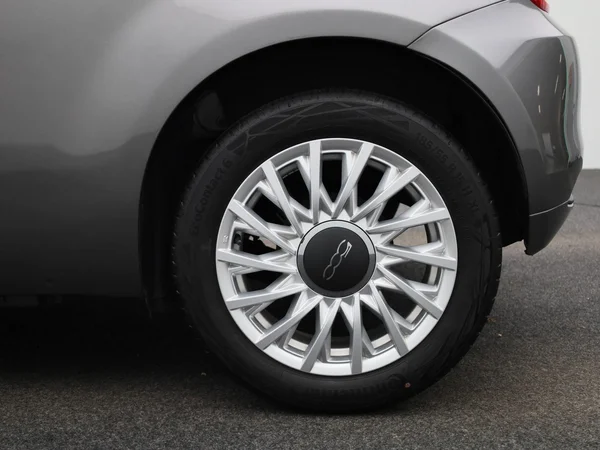 Fiat 500 (2021) — foto 5 van 36