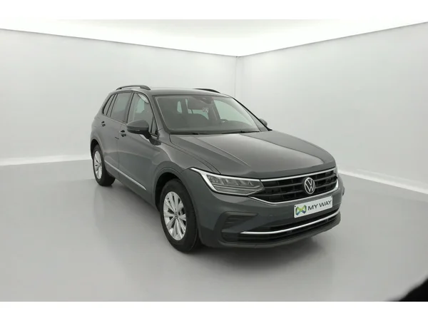 VOLKSWAGEN Tiguan (2022) — foto 23 van 36