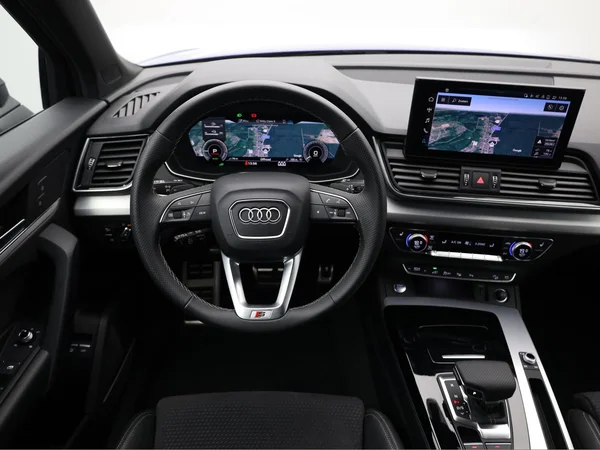AUDI Q5 PHEV (2023) — foto 6 van 26