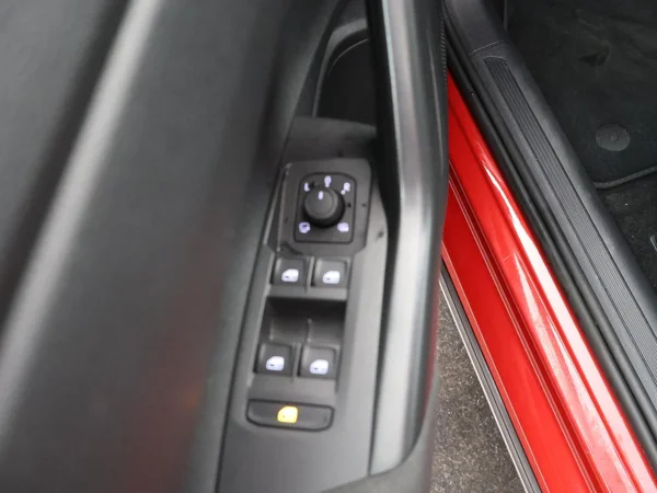 VOLKSWAGEN Taigo (2022) — foto 11 van 28