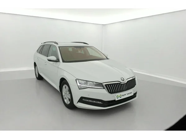SKODA Superb Combi (2020) — foto 23 van 35