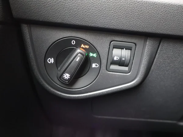 VOLKSWAGEN Polo (2023) — foto 15 van 28