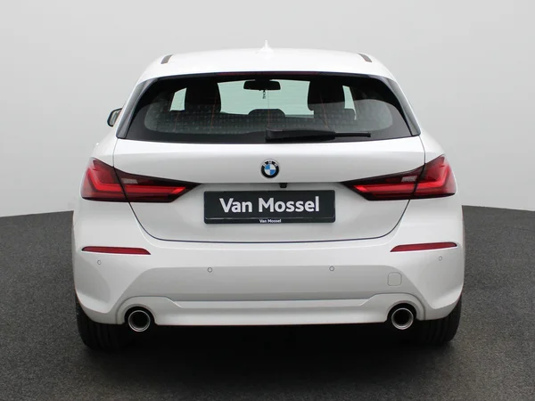 BMW 1 Reeks (2023) — foto 35 van 38