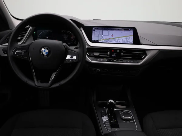 BMW 1 Reeks (2023) — foto 38 van 38