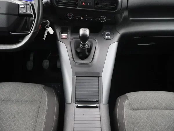 Opel Combo Life (2025) — foto 19 van 28