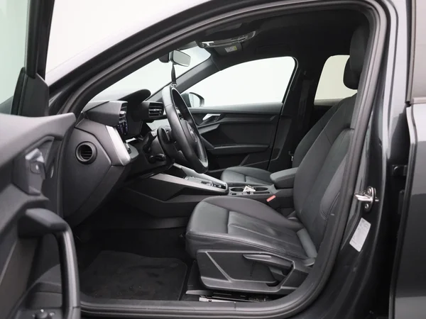 Audi A3 (2022) — foto 3 van 42