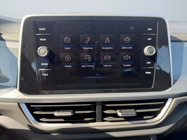 VOLKSWAGEN T-Roc (2023) — foto 7 van 31