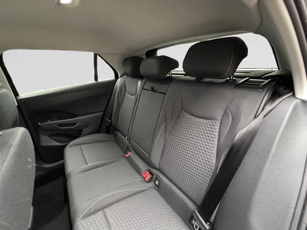 VOLKSWAGEN T-Roc (2026) — foto 14 van 24