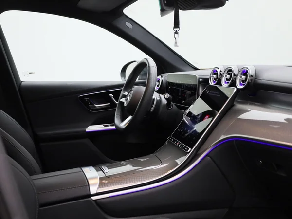 Mercedes-Benz GLC (2025) — foto 33 van 48