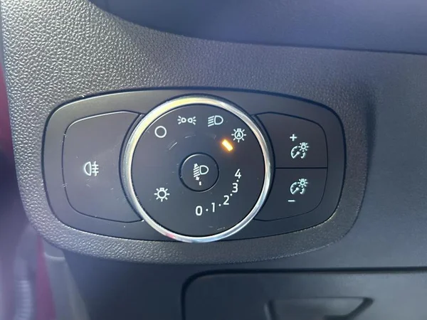 FORD Fiesta (2022) — foto 22 van 29