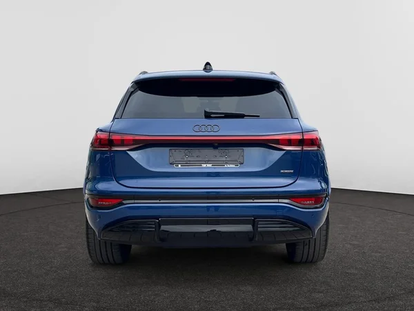 AUDI Q6 e-tron (2026) — foto 10 van 21