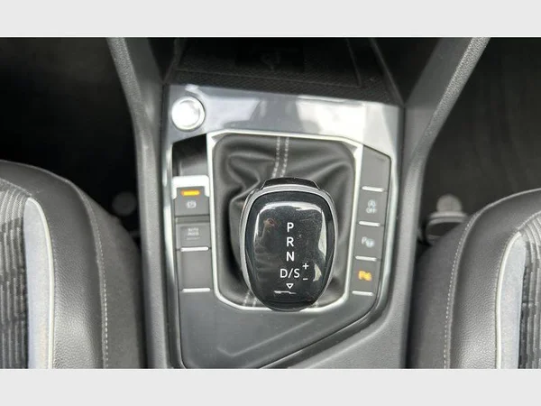 Volkswagen Tiguan (2023) — foto 13 van 39
