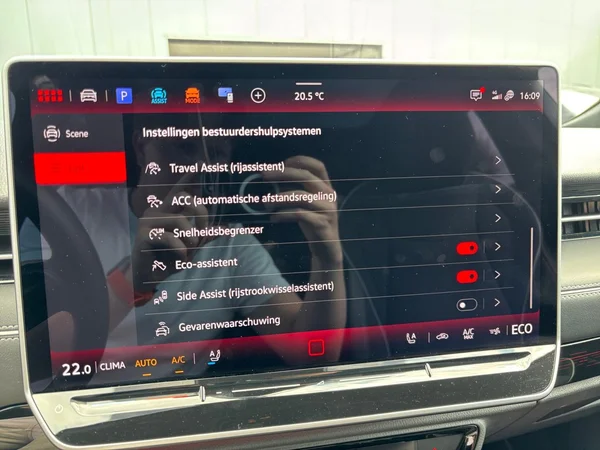VOLKSWAGEN ID.7 Tourer (2025) — foto 17 van 25