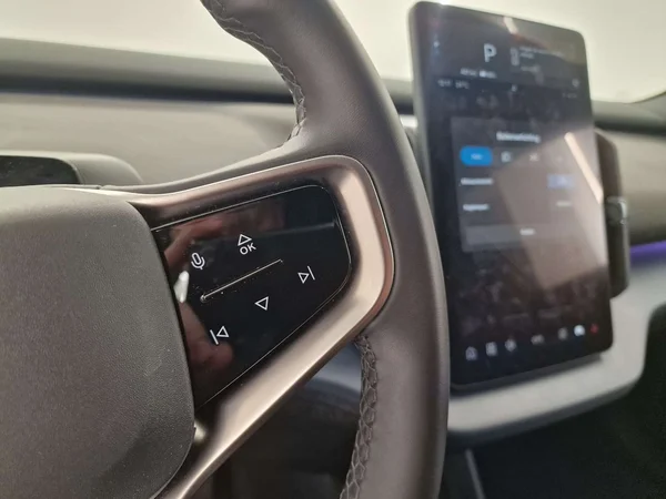 Volvo EX30 (2024) — foto 4 van 14